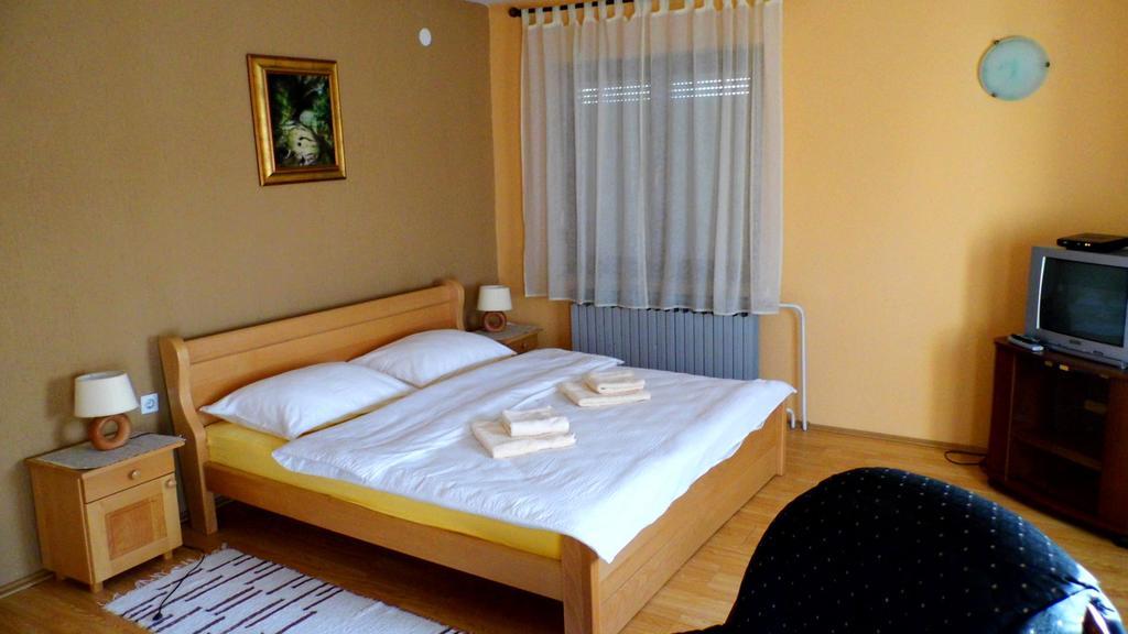 Apartmani Maraton Vukovar Εξωτερικό φωτογραφία