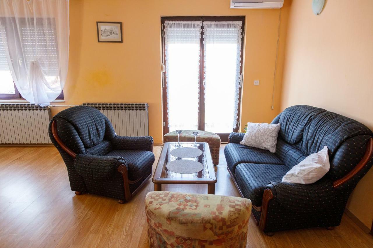 Apartmani Maraton Vukovar Εξωτερικό φωτογραφία