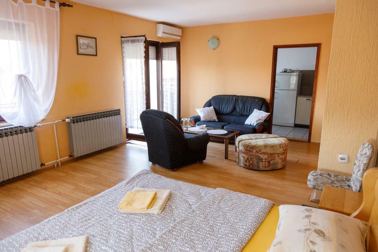 Apartmani Maraton Vukovar Εξωτερικό φωτογραφία